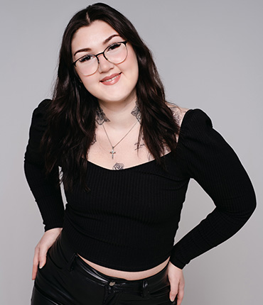 Clarissa, Front Desk at Salon Cyan